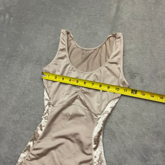 Love Your Assets By Sara Blakely Tank Top Size Small - Picture 4 of 8